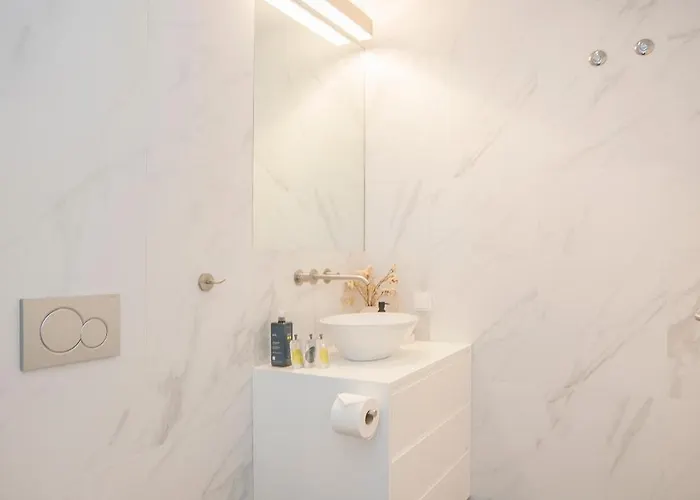 Liiiving In Gaia - Cooper Ii * Vila Nova de Gaia