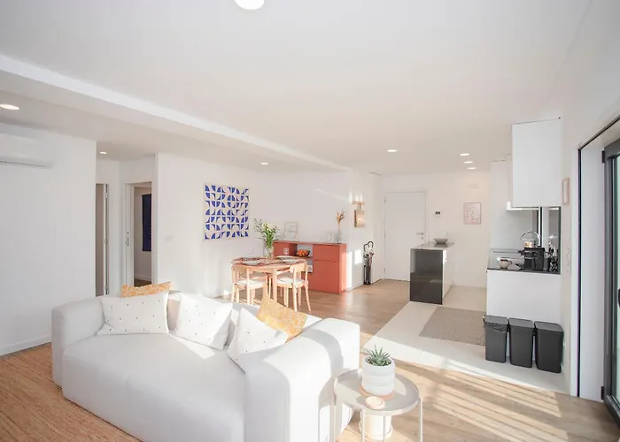 Liiiving In Gaia - Cooper Ii * Vila Nova de Gaia